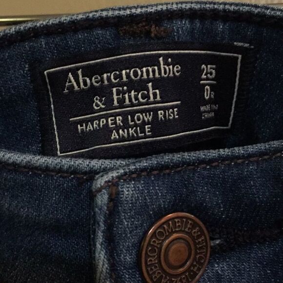 Abercrombie & Fitch Harper Low Rise Ankle Jeans Size 25 Regular - Picture 3 of 3